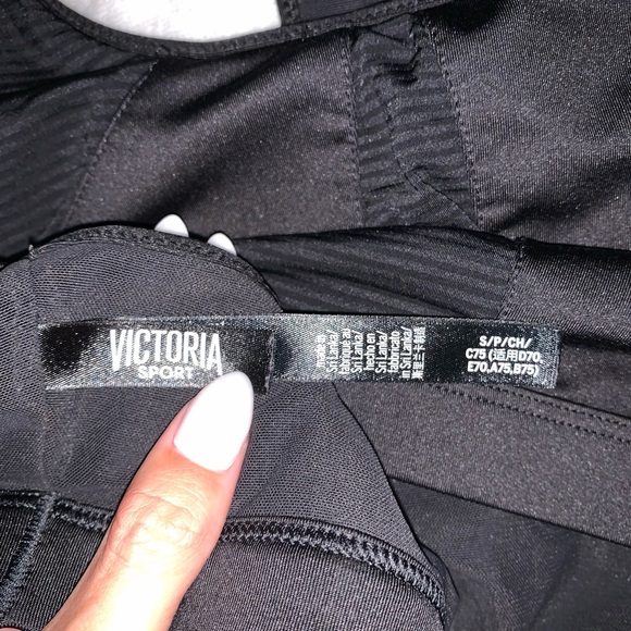 Victoria’s Secret Sports Bra - Picture 2 of 3